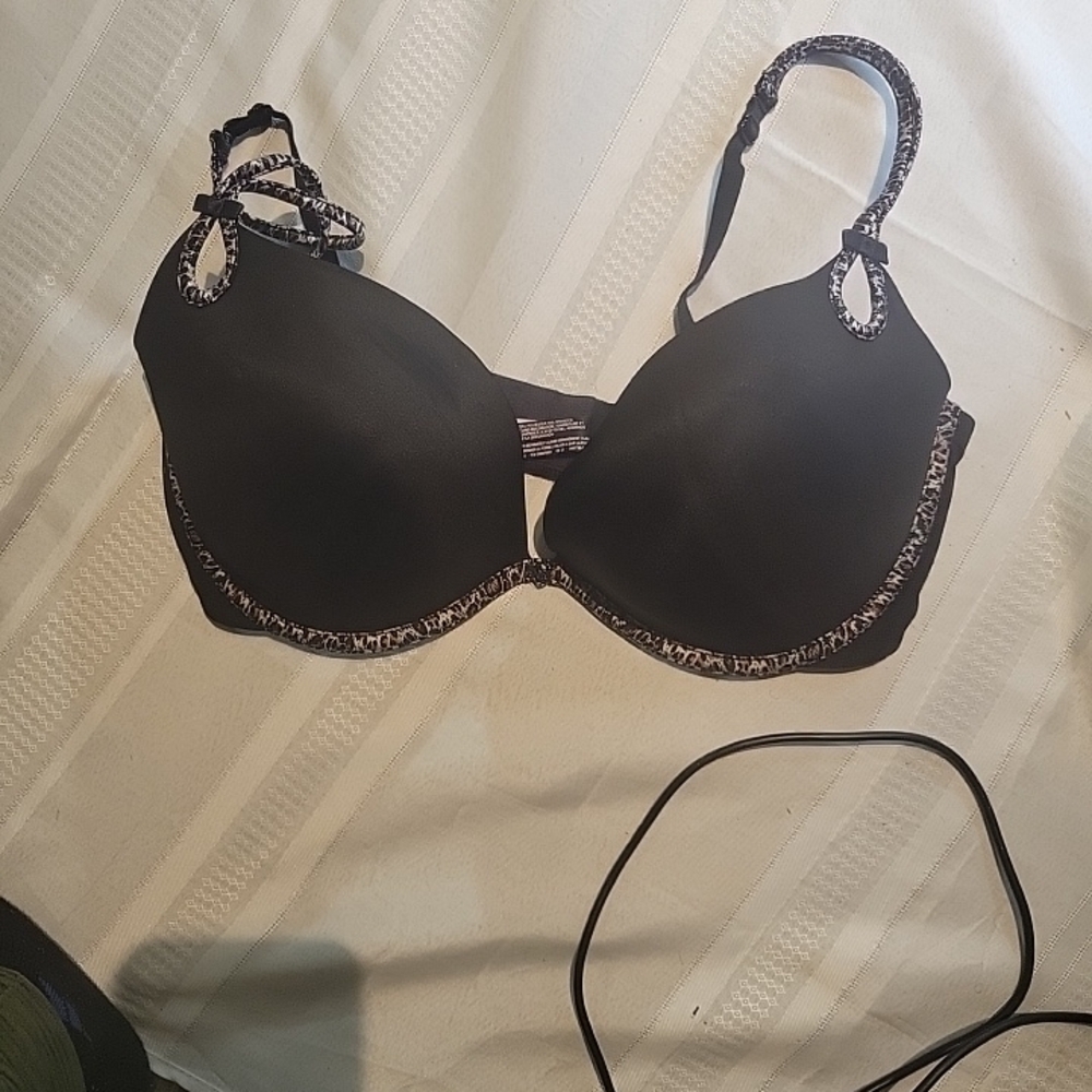 PINK Victoria's Secret Black Bra with Patterned Trim